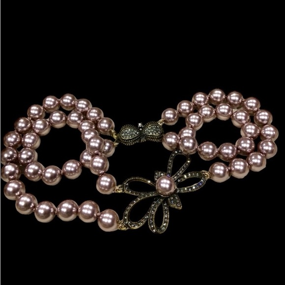 Heidi Daus Swarovski Center Bow Imitation Mauve Pearls Necklace - Picture 1 of 5